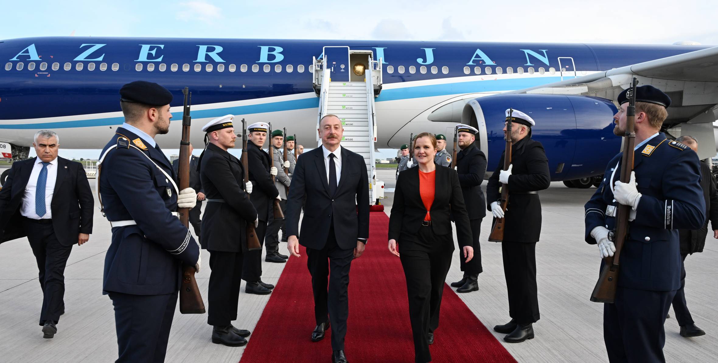 Ilham Aliyev embarked on working visit to Germany