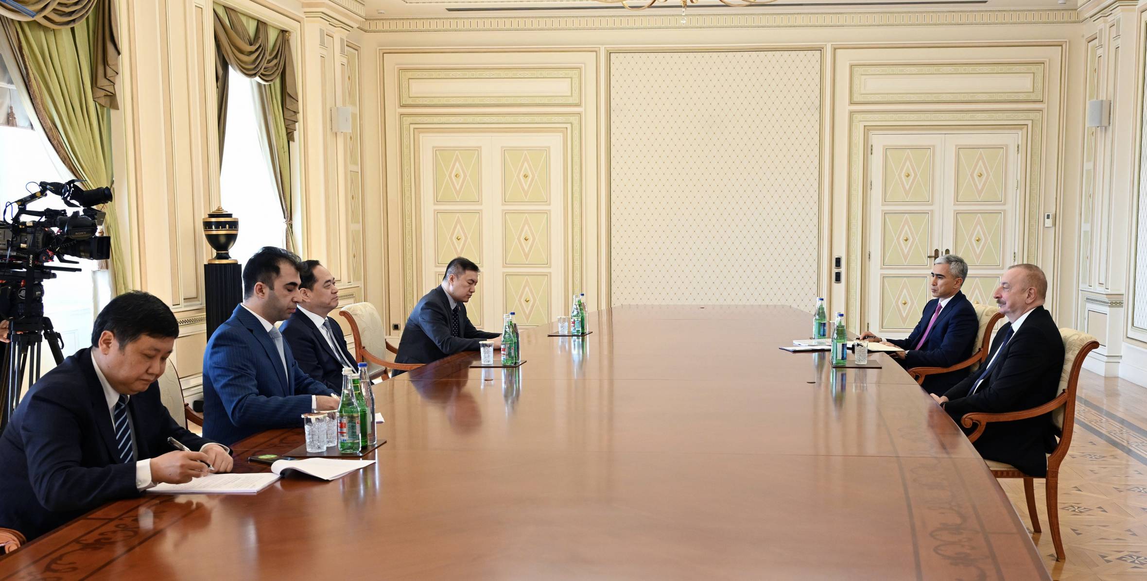 Ilham Aliyev received President of Chinese People's Association for Friendship with Foreign Countries