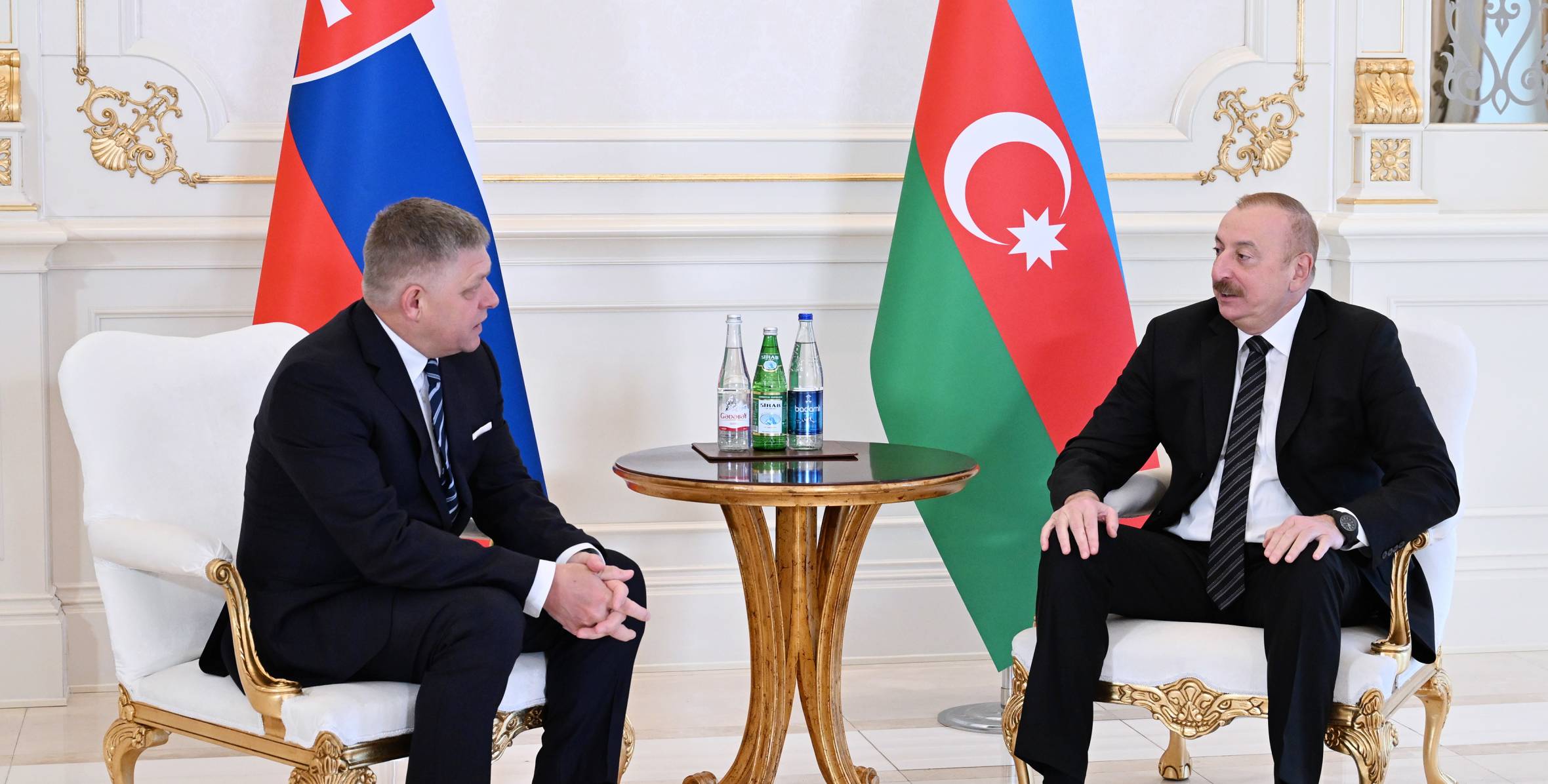 Состоялась встреча Ильхама Алиева с премьер-министром Словакии один на один