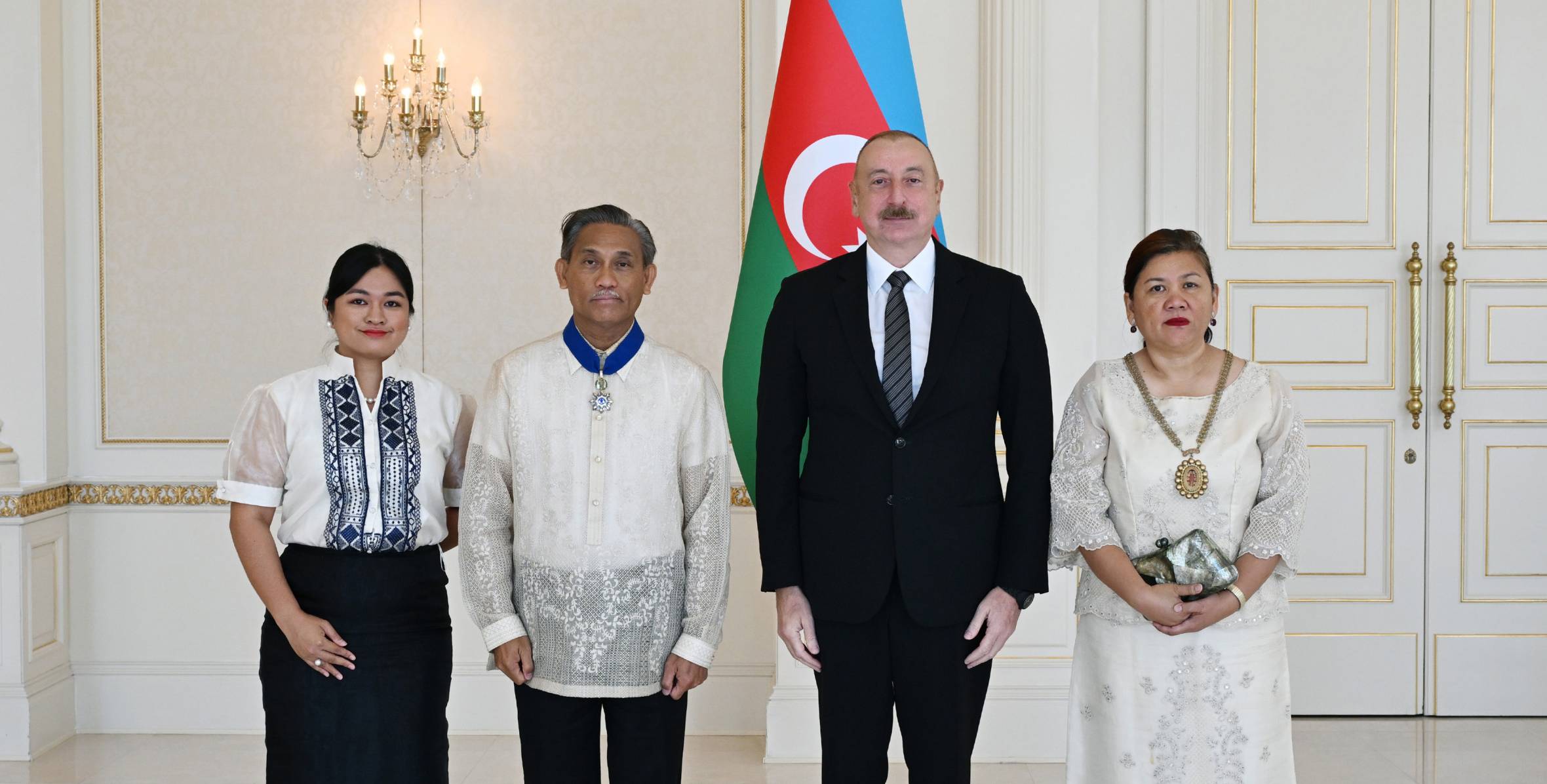 Ilham Aliyev received credentials of incoming ambassador of the Philippines