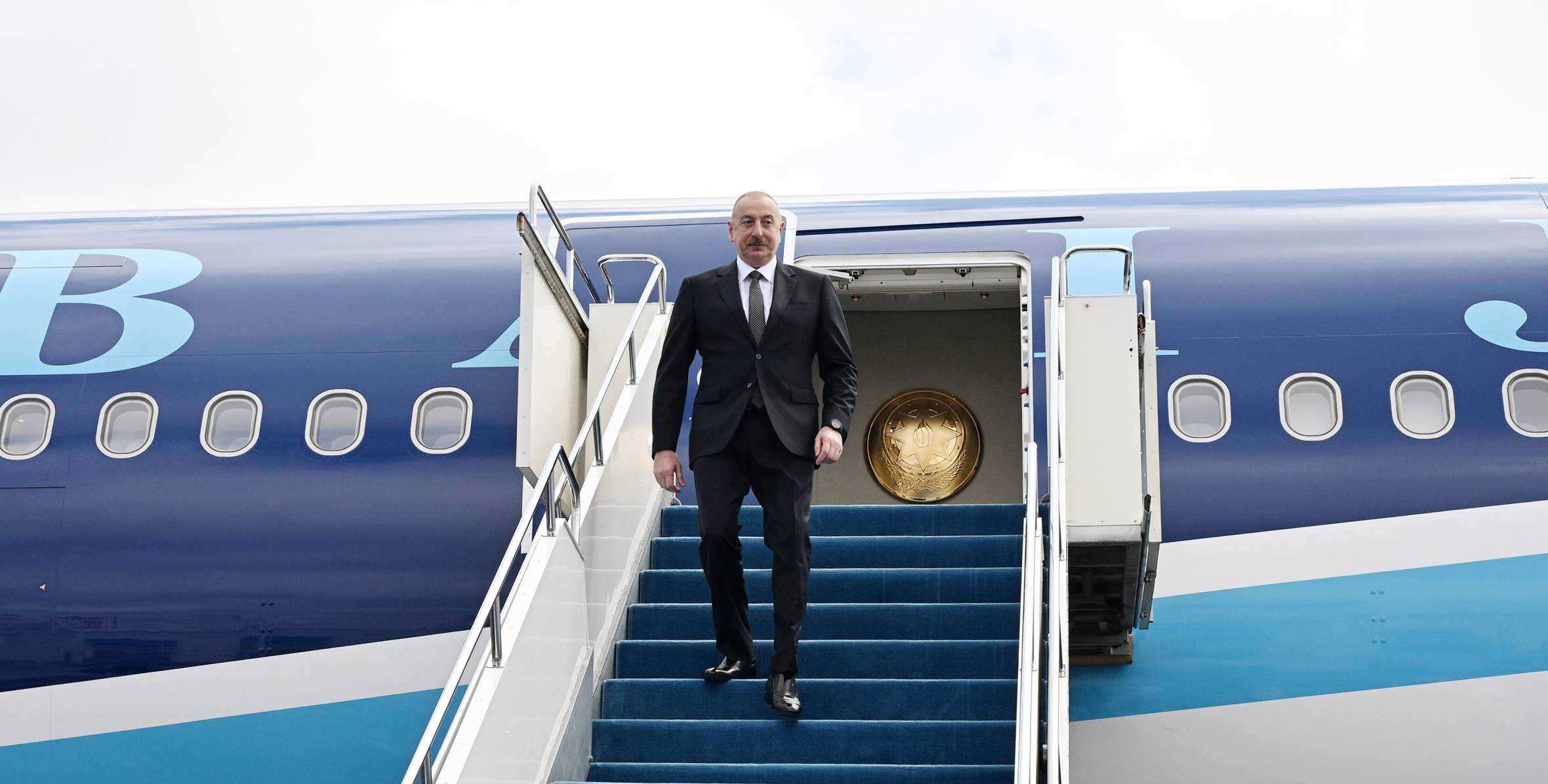 Ильхам Алиев прибыл с визитом в город Астану