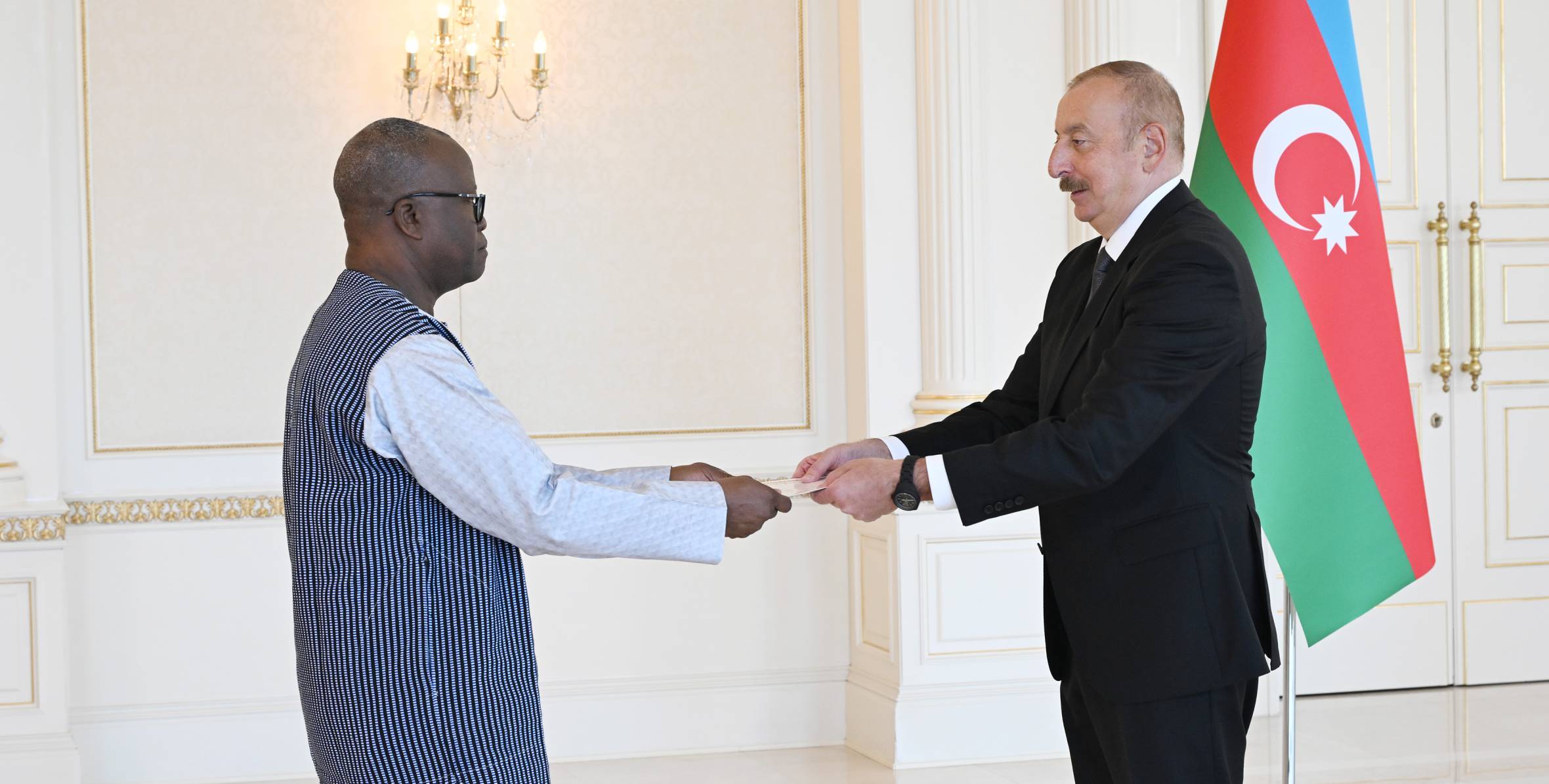 Ilham Aliyev accepted credentials of incoming ambassador of Burkina Faso to Azerbaijan