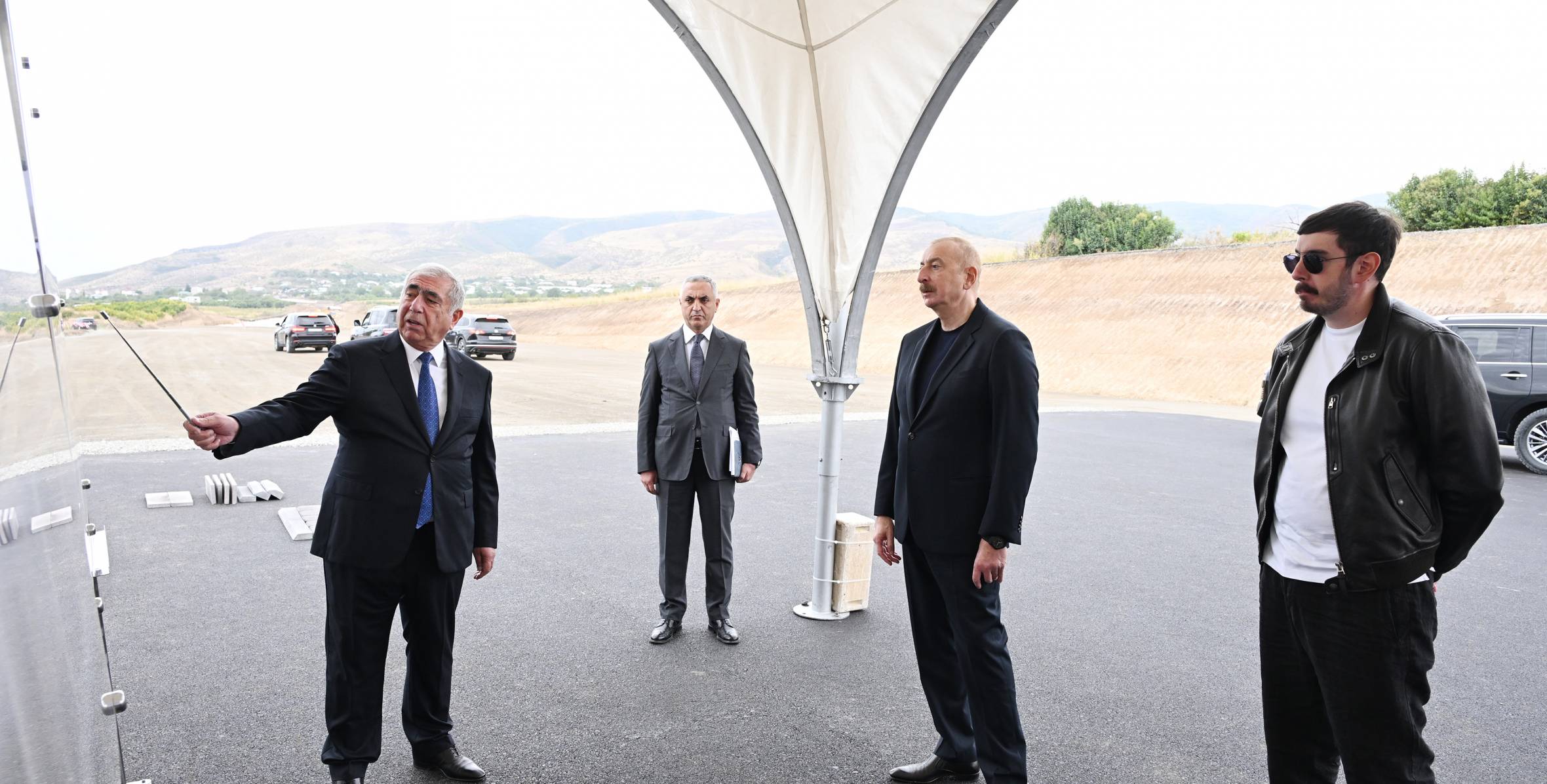 Ilham Aliyev inspected progress on Aghdam-Asgaran-Khojaly-Khankendi highway