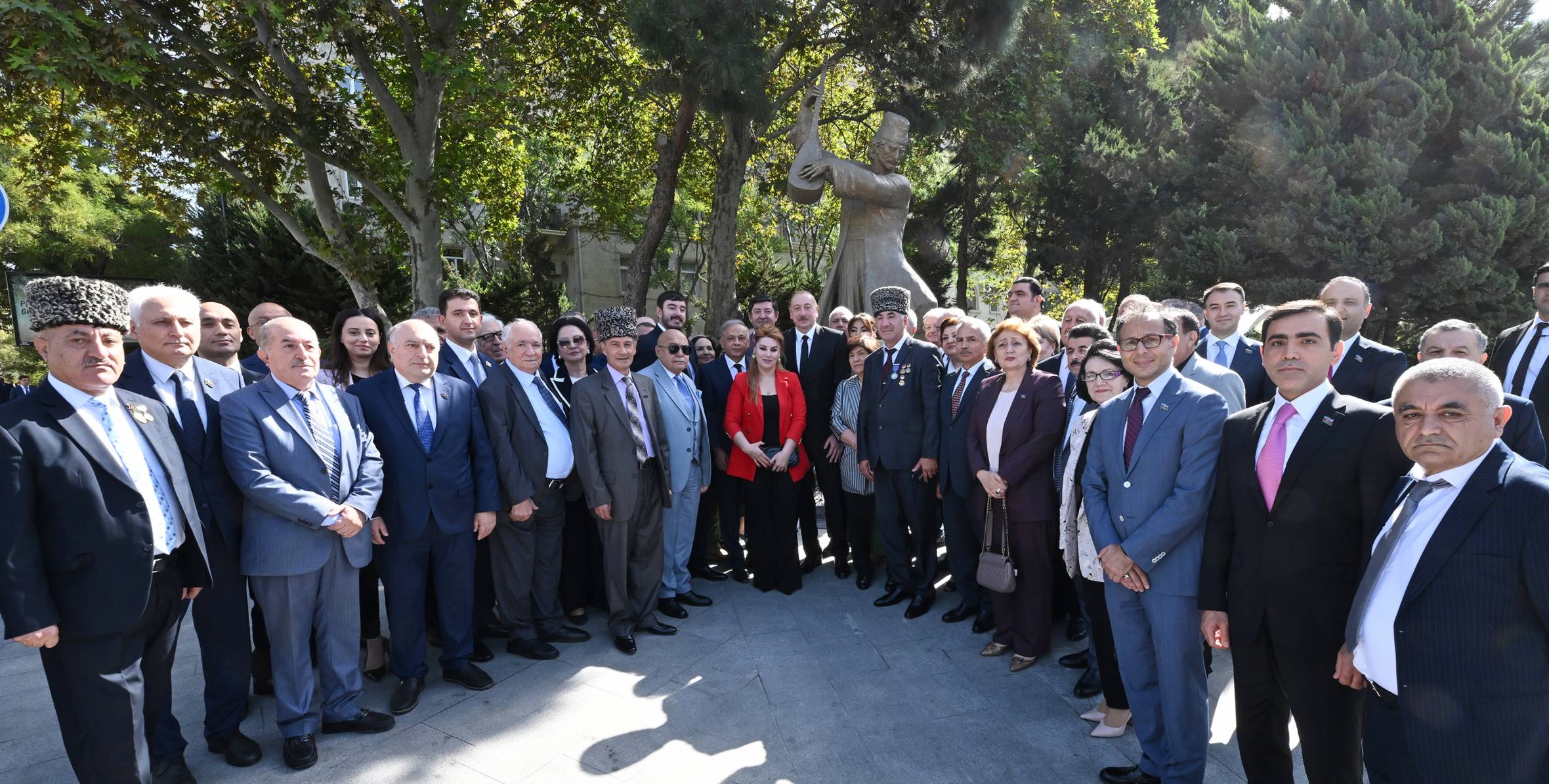 Ilham Aliyev attended the unveiling of Ashig Alasgar's monument in Baku