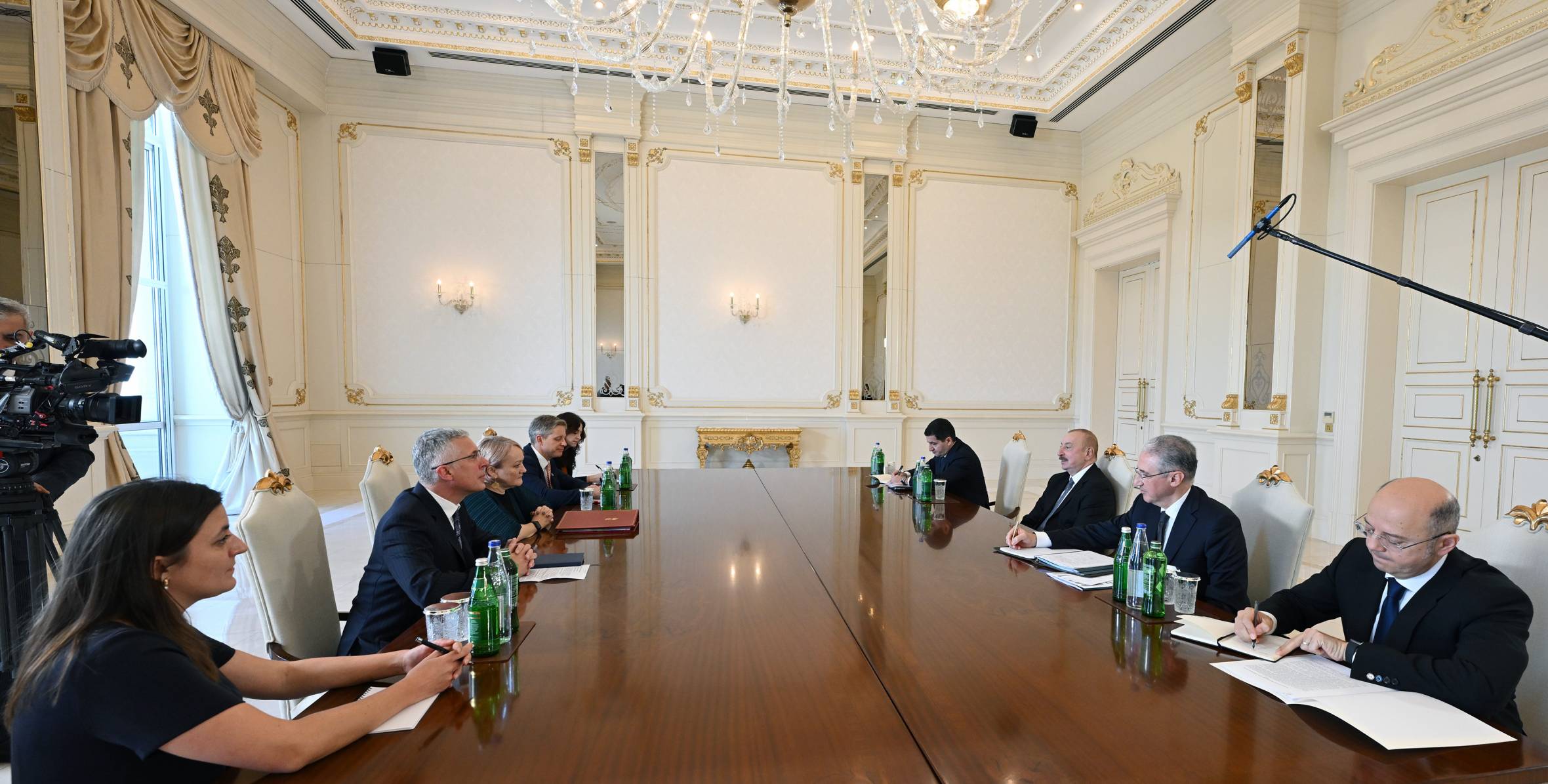 Ilham Aliyev received UK Minister for Climate