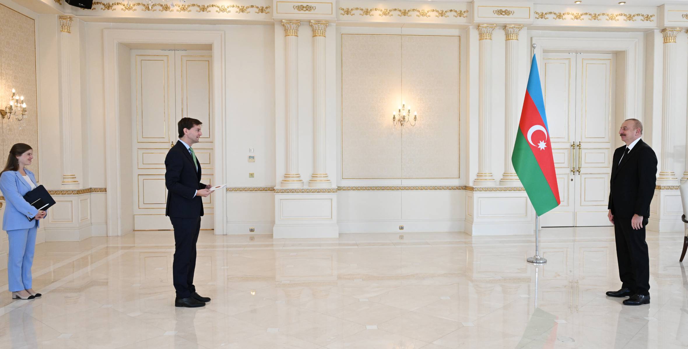 Ilham Aliyev received credentials of incoming ambassador of Belgium to Azerbaijan