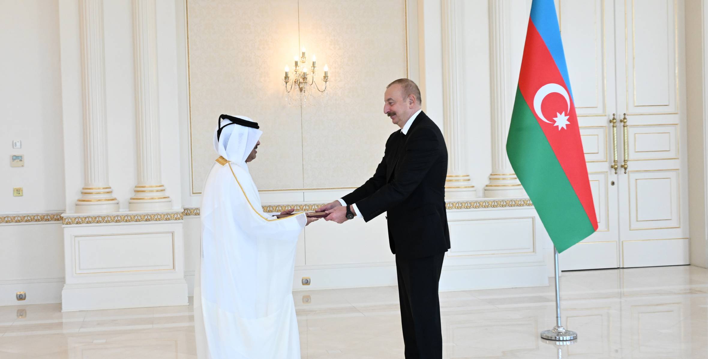 Ilham Aliyev received credentials of incoming ambassador of Qatar