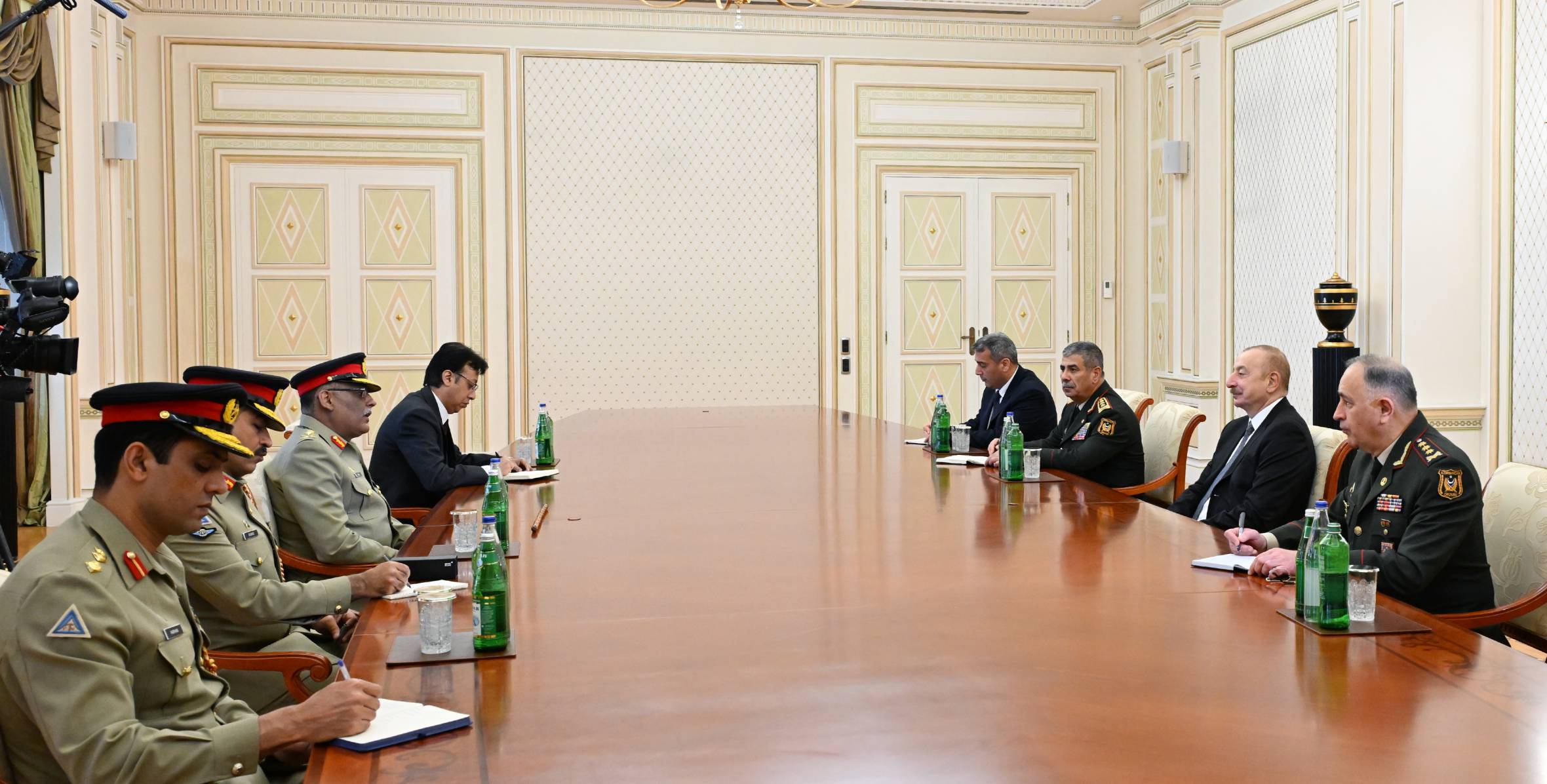 Ilham Aliyev received Chairman Joint Chiefs of Staff Committee of Pakistan