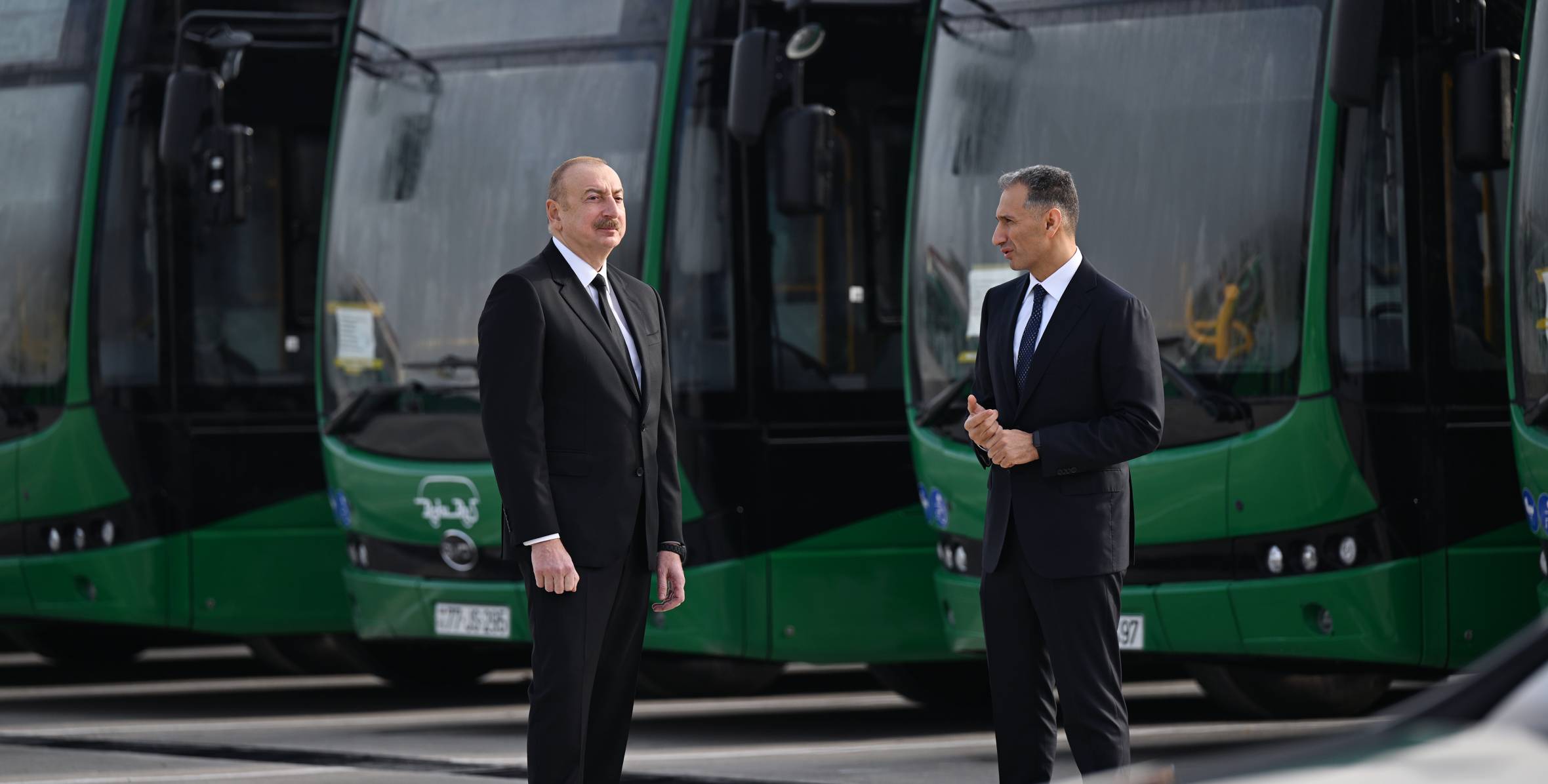 Ilham Aliyev got acquainted with activities of Zigh Electric Bus Depot