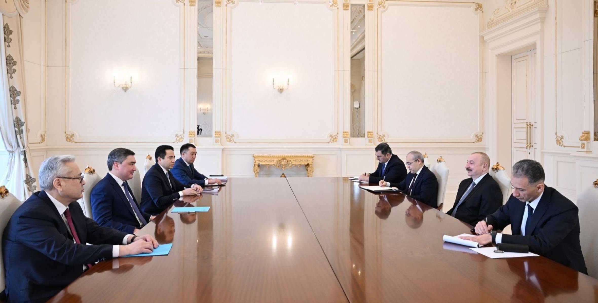 Ilham Aliyev received Prime Minister of Kazakhstan Olzhas Bektenov