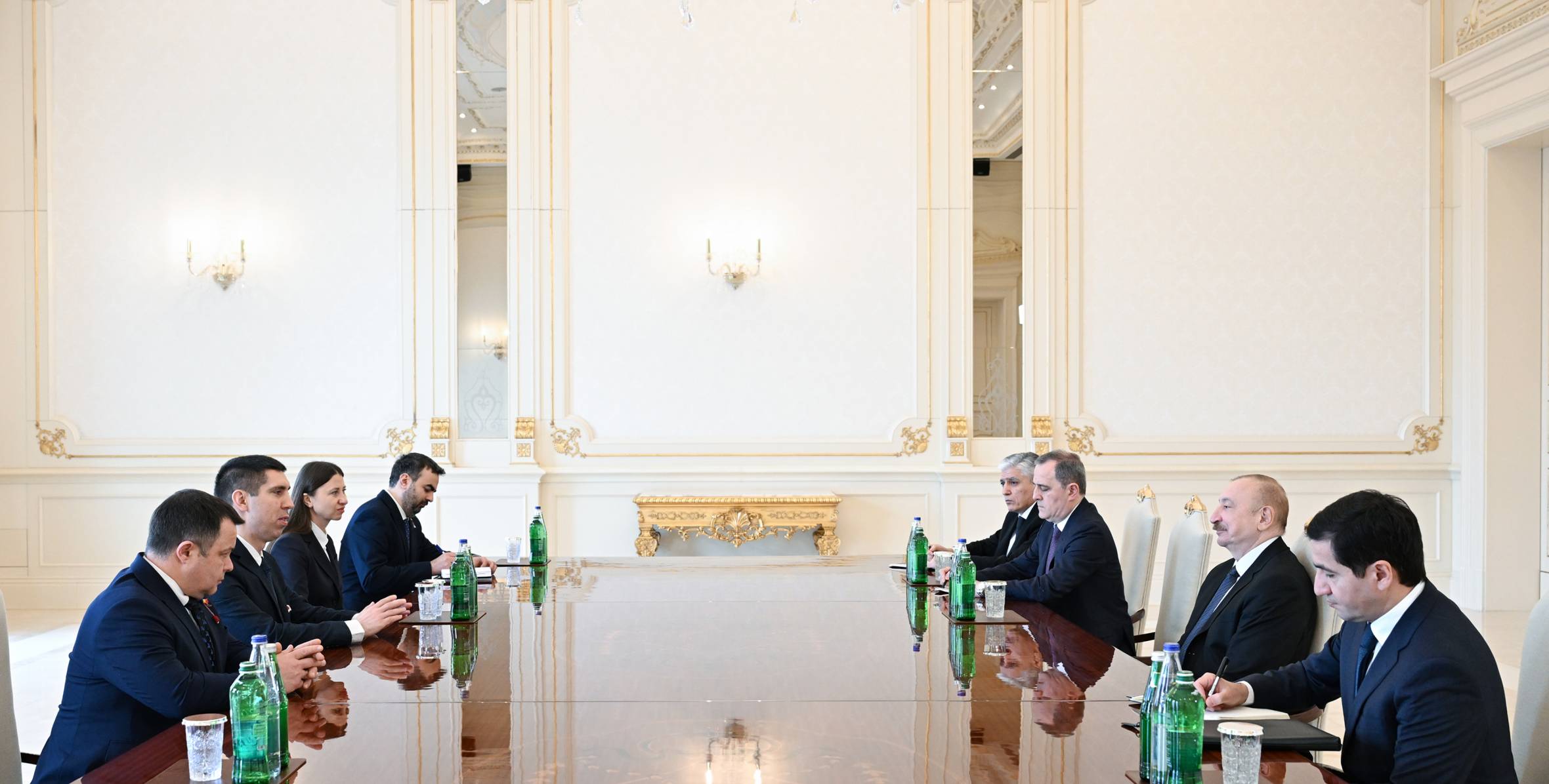 İlham Əliyev Moldovanın Baş nazirinin müavinini qəbul edib