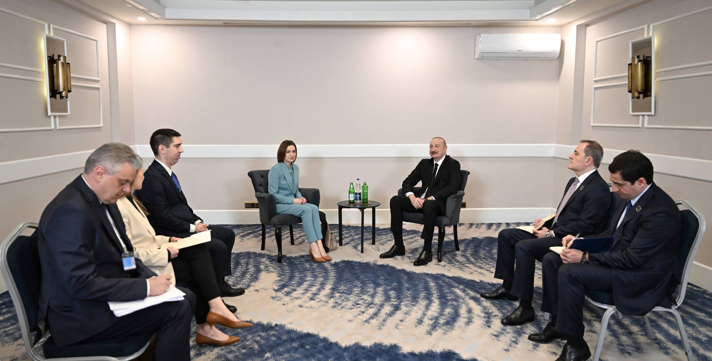 İlham Əliyevin Antalyada Moldova Prezidenti ilə görüşü olub