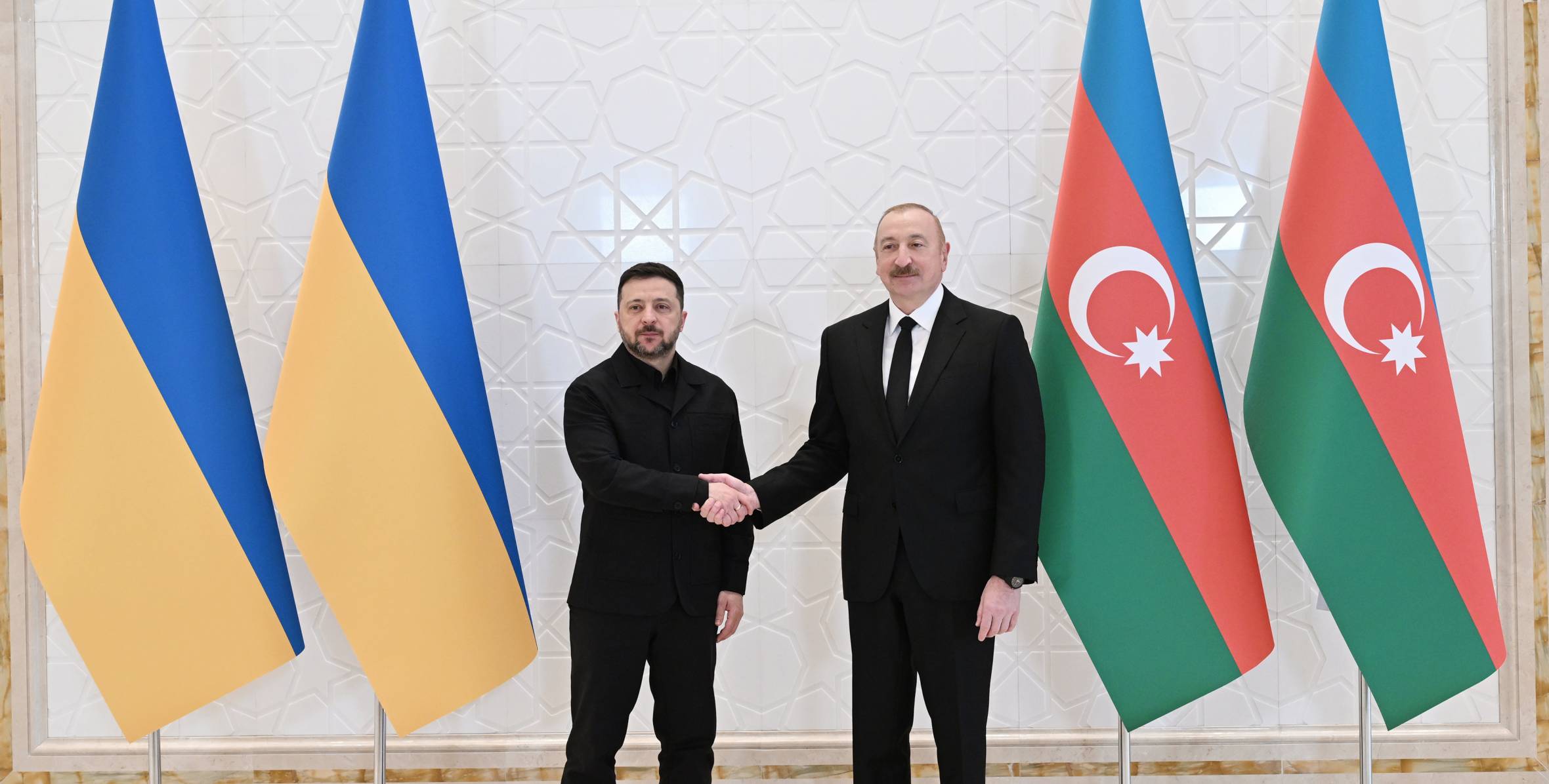 В Габале состоялась встреча Ильхама Алиева с Президентом Украины в формате «один на один» и в расширенном составе