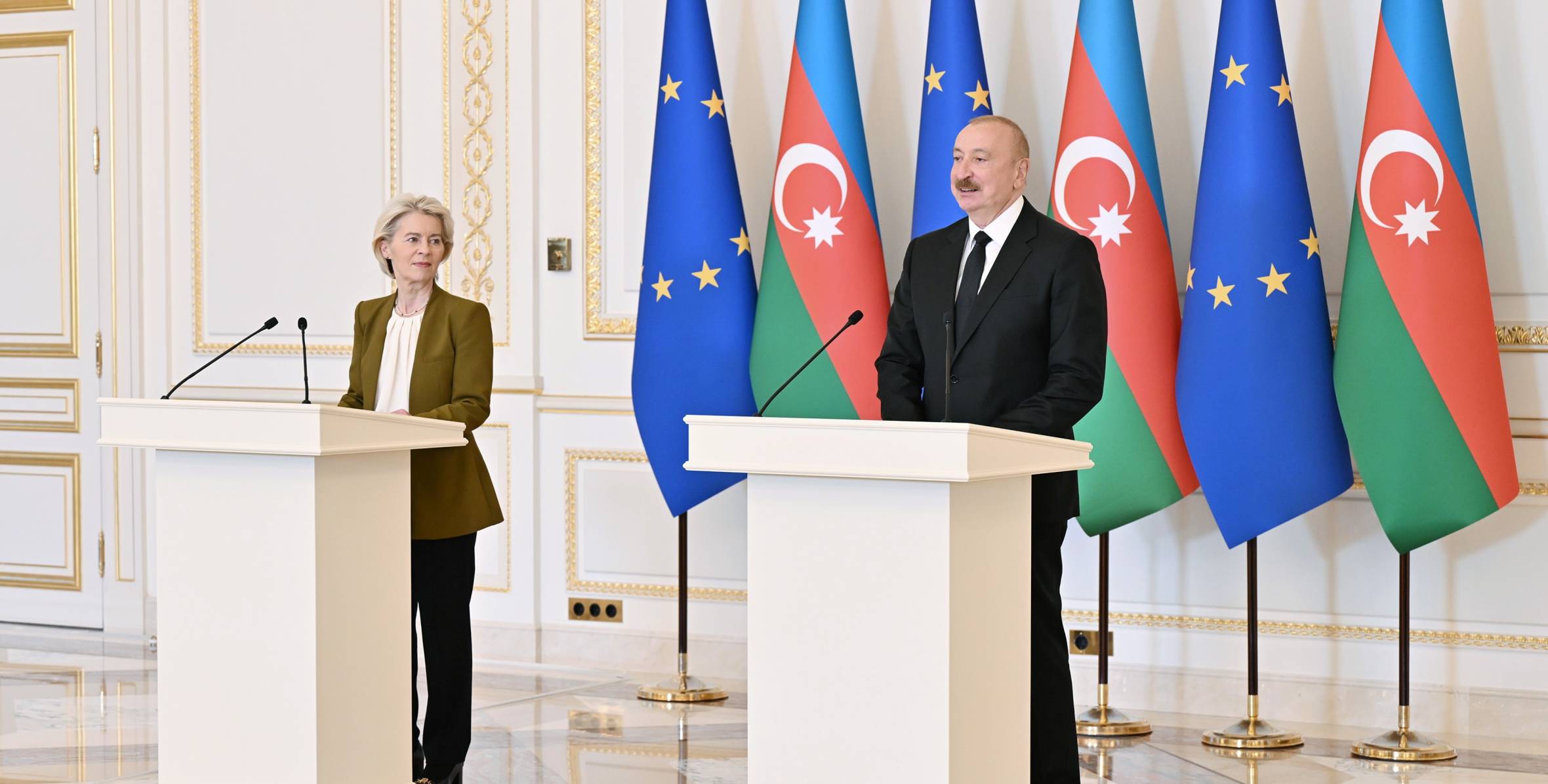 İlham Əliyev və Avropa Komissiyasının Prezidenti mətbuata bəyanatlarla çıxış ediblər