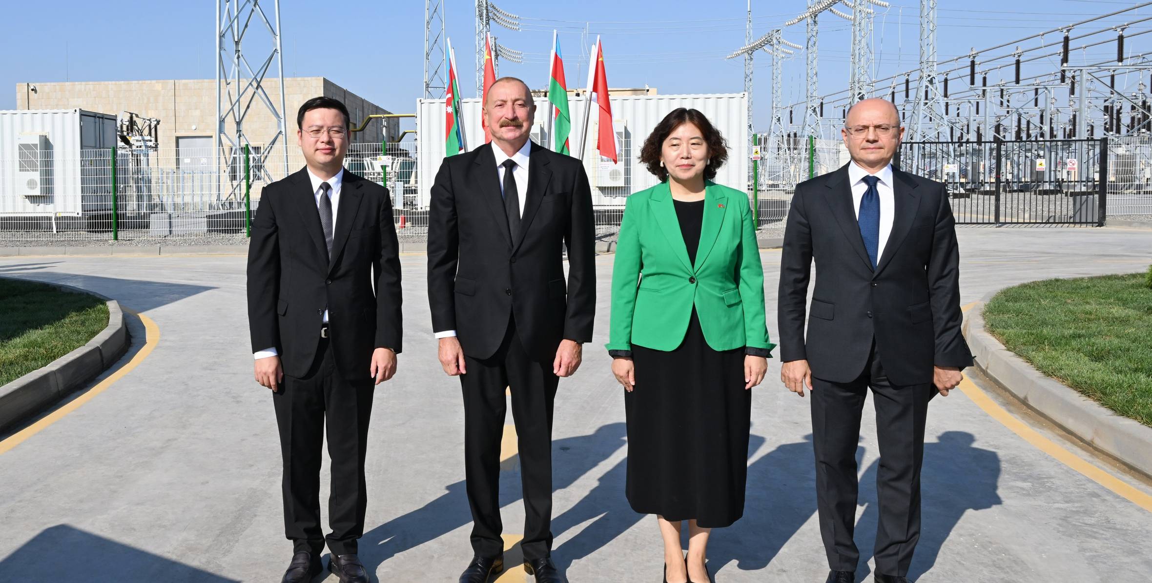 İlham Əliyev “Qobustan” Günəş Elektrik Stansiyasının açılışında iştirak edib