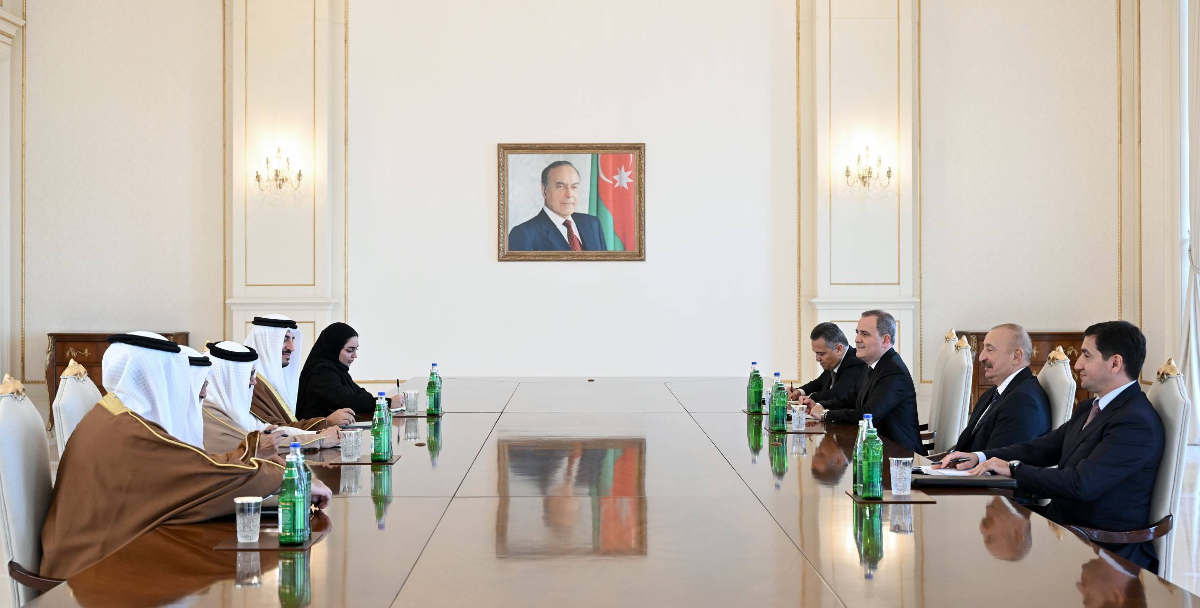 Ilham Aliyev received Bahrain’s Minister of Foreign Affairs
