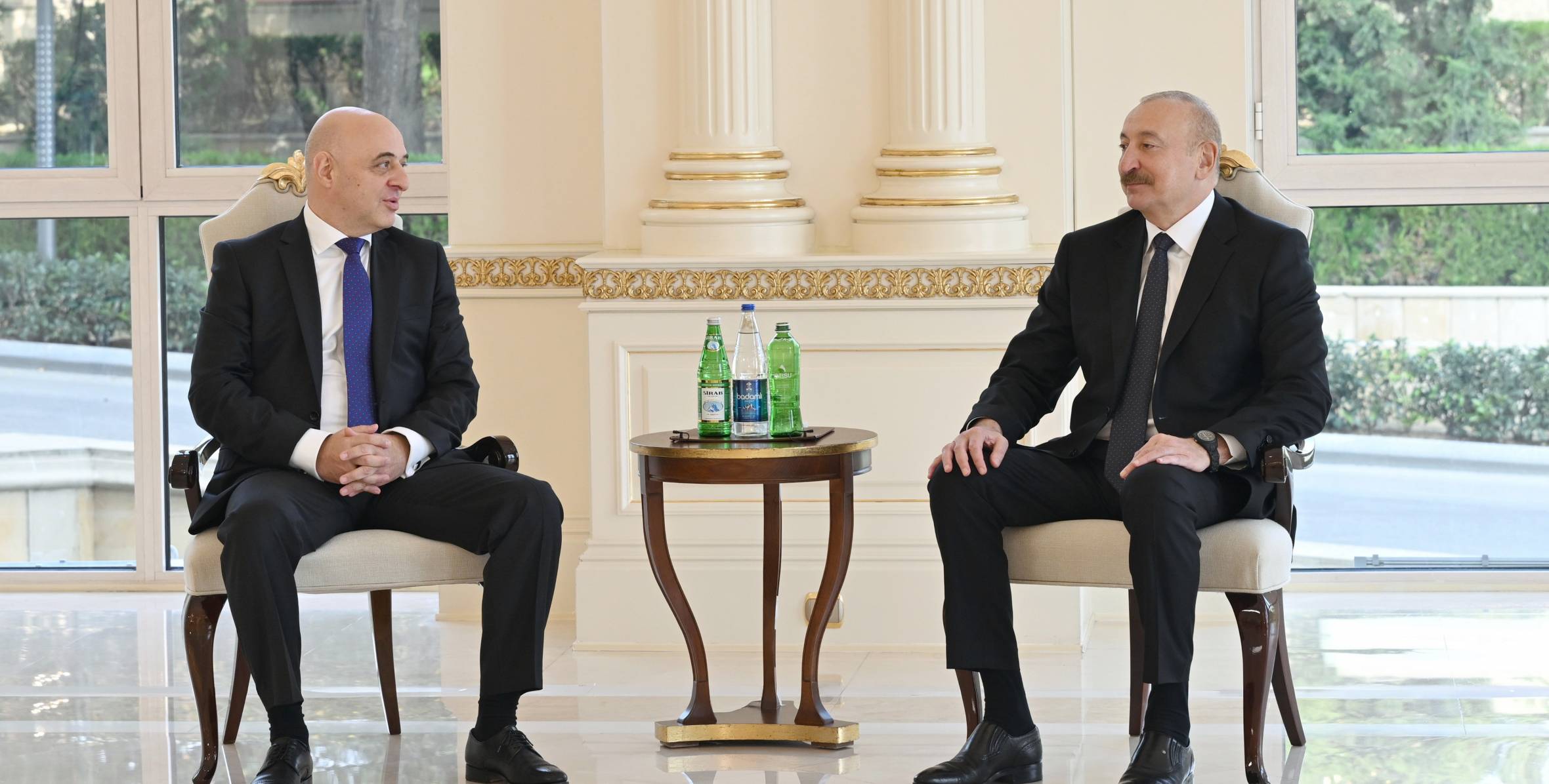 İlham Əliyev Gürcüstanın ölkəmizdə  yeni təyin olunmuş səfirini qəbul edib