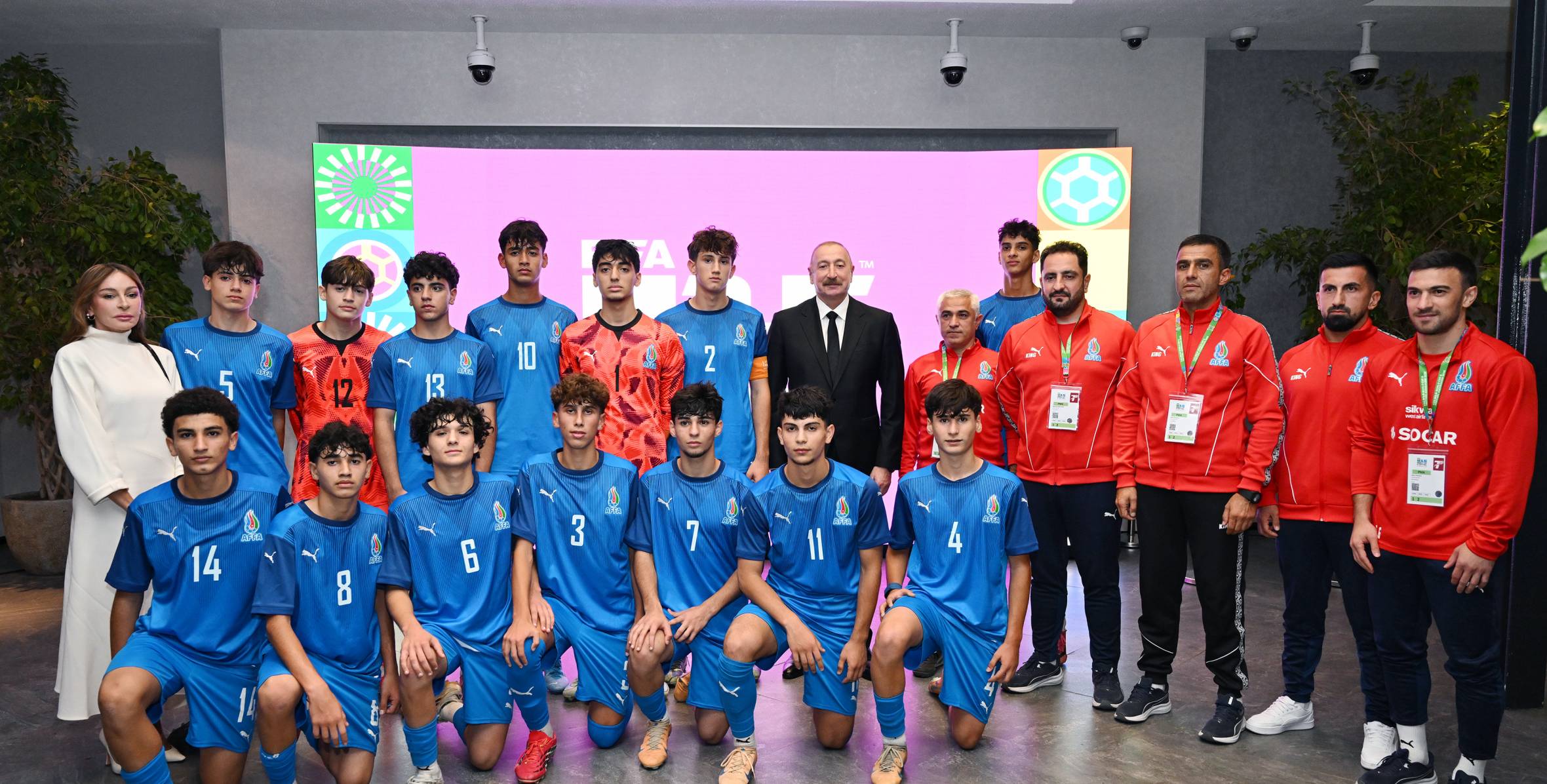 Ильхам Алиев наблюдал церемонию открытия чемпионата мира и фестиваля FIFA U-15