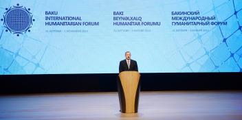 İlham Əliyev Üçüncü Bakı Beynəlxalq Humanitar Forumunun açılışında iştirak etmişdir