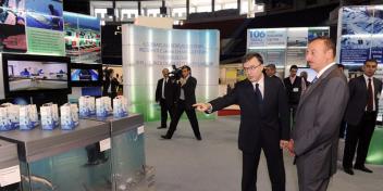 Ilham Aliyev familiarizes himself with the “Azerbaijan for a Green World” international ecological exhibition