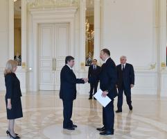 Ilham Aliyev received the credentials of the newly-appointed Ambassador of Peru