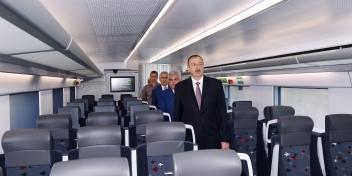 Ilham Aliyev reviewed a newly-brought electric railcar