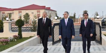 Ilham Aliyev attended the opening of a new IDP settlement in Ganja