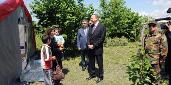 Ilham Aliyev visited the region affected by the natural disaster to examine the measures being taken to eliminate the consequences of an earthquake