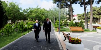 Ilham Aliyev reviewed the Heydar Aliyev park in the Badamdar settlement of Baku after reconstruction