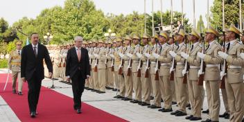 Avropa İttifaqı Şurasının prezidenti Herman Van Rompuyun rəsmi qarşılanma mərasimi olmuşdur