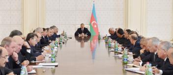 Ilham Aliyev chaired the meeting of the Cabinet of Ministers dedicated to the results of socioeconomic development in nine months of 2014 and objectives for the future