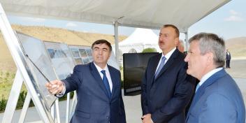 Ilham Aliyev attended a ceremony to commission the Valvalachay-Takhtakorpu canal and to start the filling of Takhtakorpu water reservoir with water