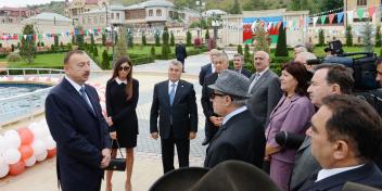 Ilham Aliyev reviewed the new Heydar Aliyev Park in the Krasnaya Sloboda settlement of Guba