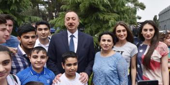 Ilham Aliyev attended the opening of the Baku White City boulevard