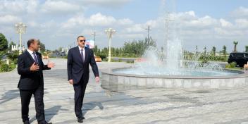 Ilham Aliyev reviewed the Flag Square in Barda