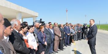 Ilham Aliyev reviewed the reconstruction of the Gobustan-Khilmilli motor road