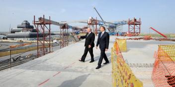 Ilham Aliyev attended a ceremony to commission a new runway at the Heydar Aliyev International Airport