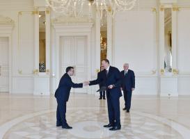 Ilham Aliyev received the credentials of the newly-appointed Ambassador of the Eastern Republic of Uruguay