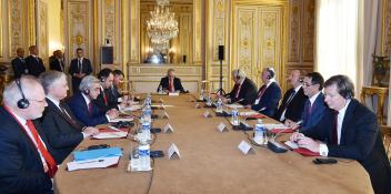 Ilham Aliyev met with President of Armenia Serzh Sargsyan in Paris