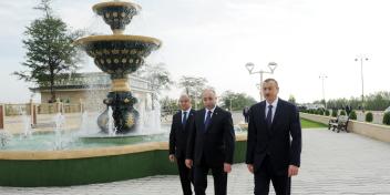 Ilham Aliyev reviewed the Flag square in Tartar