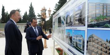 Ilham Aliyev reviewed the Flag Square in Lankaran