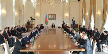 Ilham Aliyev has been decorated with the Friend of Journalists award