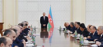 Ilham Aliyev chaired the meeting of the Cabinet of Ministers dedicated to the results of socioeconomic development in 2014 and objectives for 2015