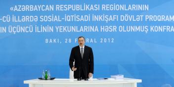 Regionların 2009-2013-cü illərdə sosial-iqtisadi inkişafı Dövlət Proqramının icrasının III ilinin yekunlarına həsr olunmuş konfransda İlham Əliyevin giriş nitqi