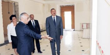 Ilham Aliyev examined progress of the major overhaul and reconstruction of Baku schools No 189 and 150