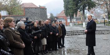 Qaxda “İçəribazar” qala kompleksində tikinti və yenidənqurmadan sonra açılış mərasimində İlham Əliyevin nitqi