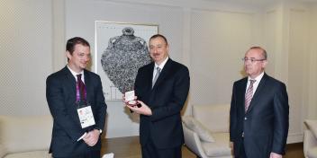 Ilham Aliyev was presented with Paralympic Honour award and a special keepsake of the International Paralympic Committee