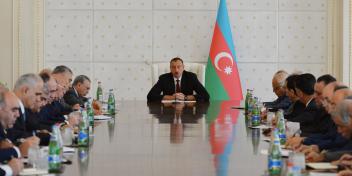 Ilham Aliyev chaired a meeting of the Cabinet of Ministers dedicated to the results of socioeconomic development in the first half of 2015 and objectives for the future