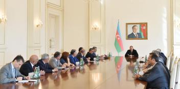 Ilham Aliyev met with members of the Board of Directors of the Press Council on the occasion of the 140th anniversary of the national press