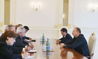 Ilham Aliyev received a delegation led by the United States Secretary of the Navy